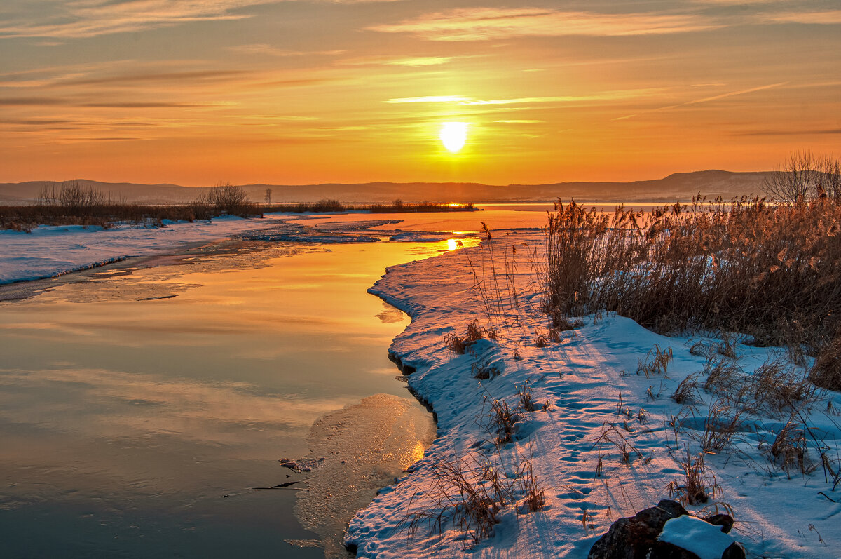 Романтика заката - Алексей Мезенцев Романтика заката - Алексей Мезенцев