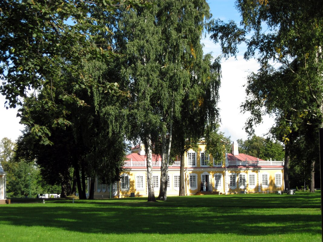 Дворец Петра I в Константиновском парке. Город Стрельна. - Ирина *** Дворец Петра I в Константиновском парке. Город Стрельна. - Ирина ***