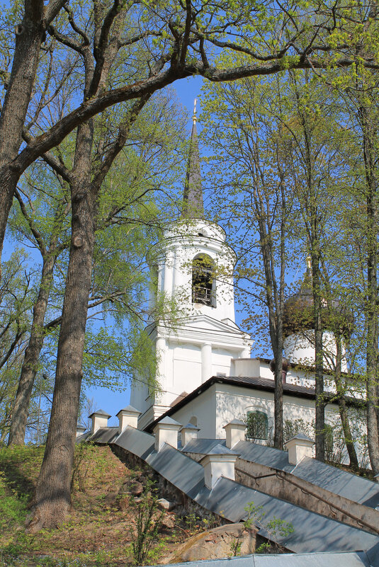 Апрельский день - Олег Зоркий Апрельский день - Олег Зоркий