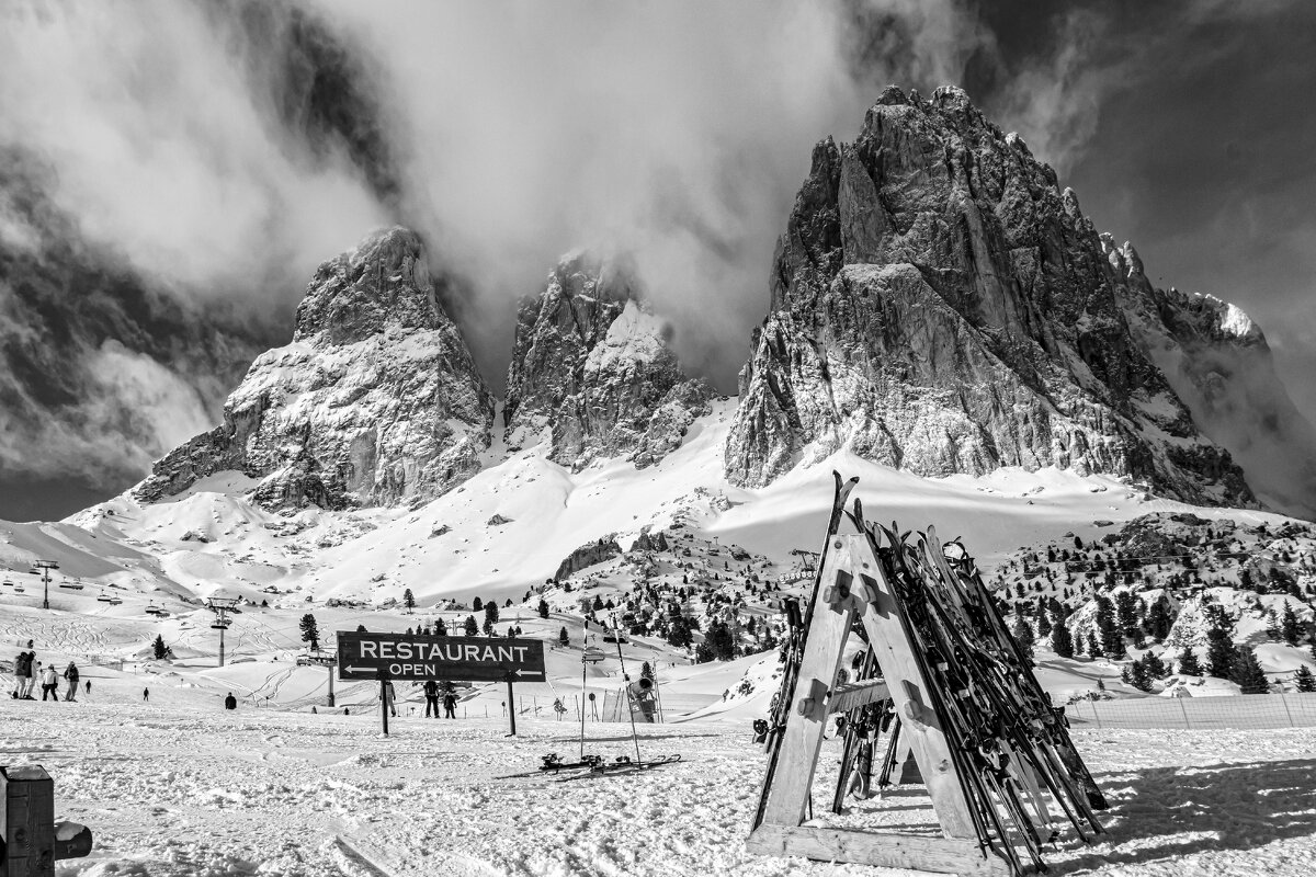 .... - Dmitry Ozersky .... - Dmitry Ozersky