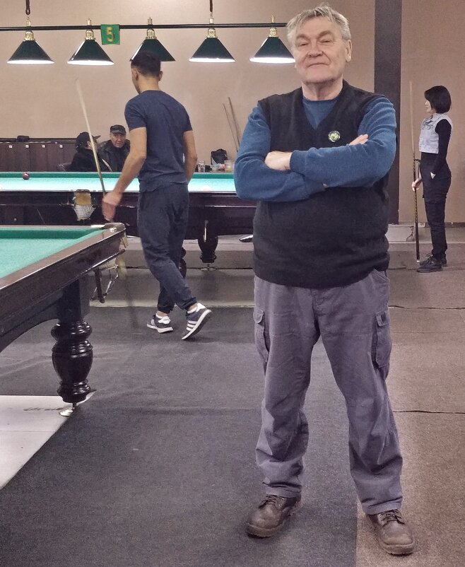 Играем - Андрей Хлопонин