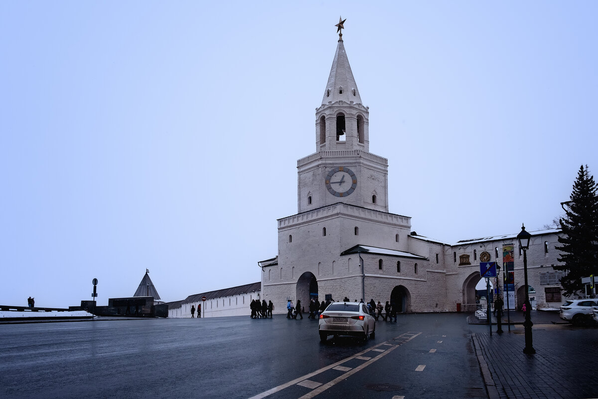 СПАССКАЯ БАШНЯ КАЗАНСКОГО КРЕМЛЯ - Александр 