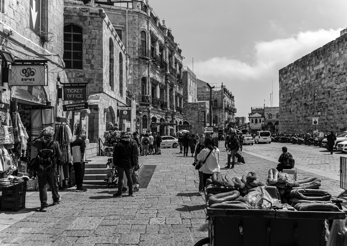 У Яффских ворот - Eugene * У Яффских ворот - Eugene *