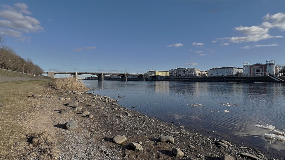 Волга значительно обмелела... - Olga Oskolkova