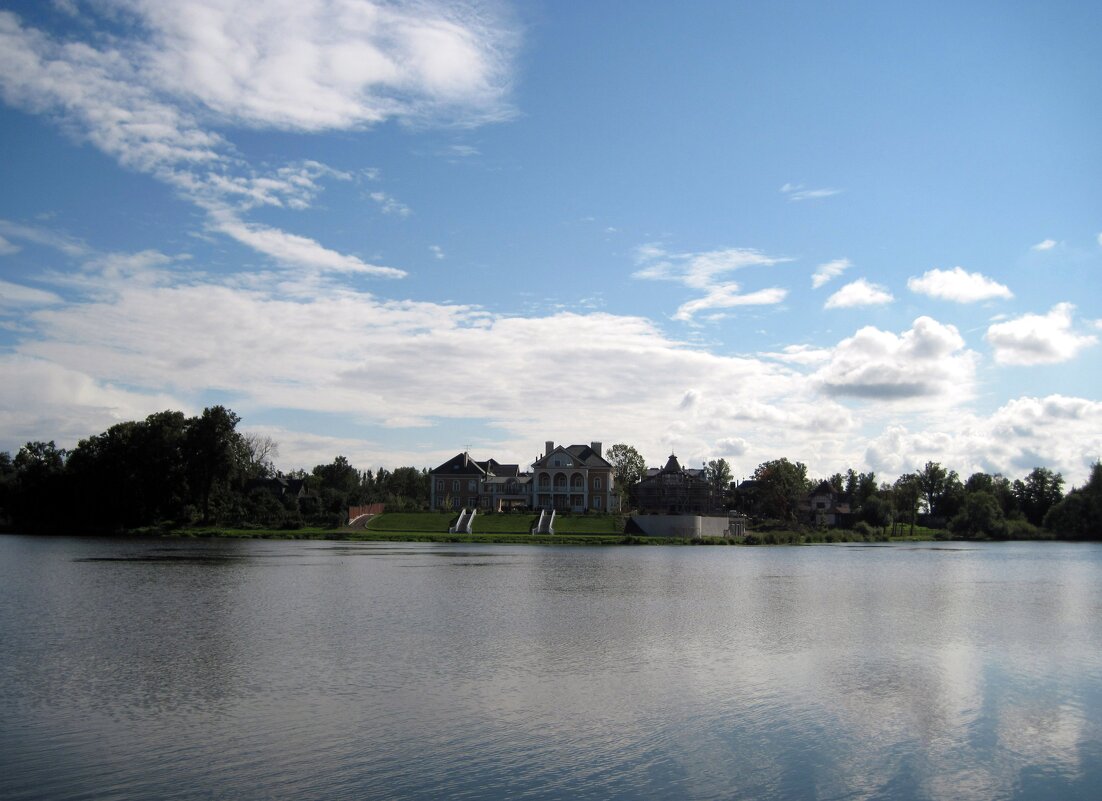 Орловский пруд. Стрельна. - Ирина *** Орловский пруд. Стрельна. - Ирина ***