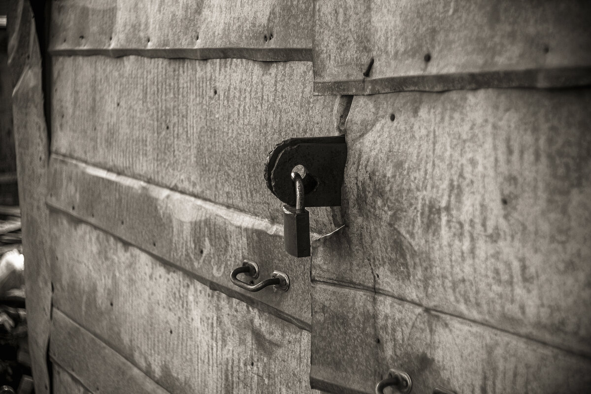 Они ушли, но вдруг ещё вернутся... - Дмитрий Костоусов