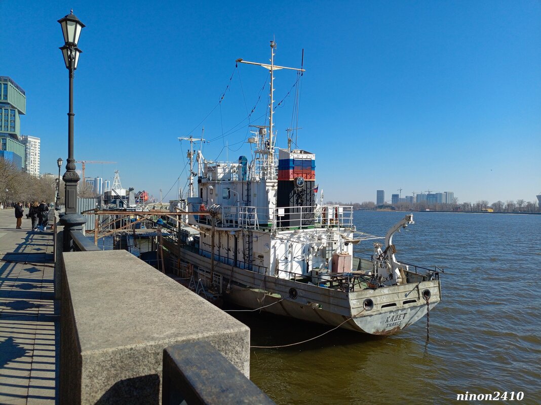 Ростов-на-Дону... на набережной... - Нина Бутко Ростов-на-Дону... на набережной... - Нина Бутко