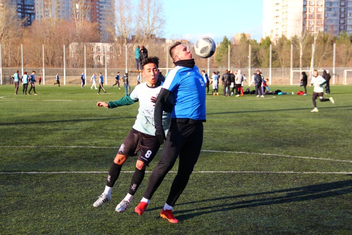 В борьбе за мяч - Екатерина Шурыгина