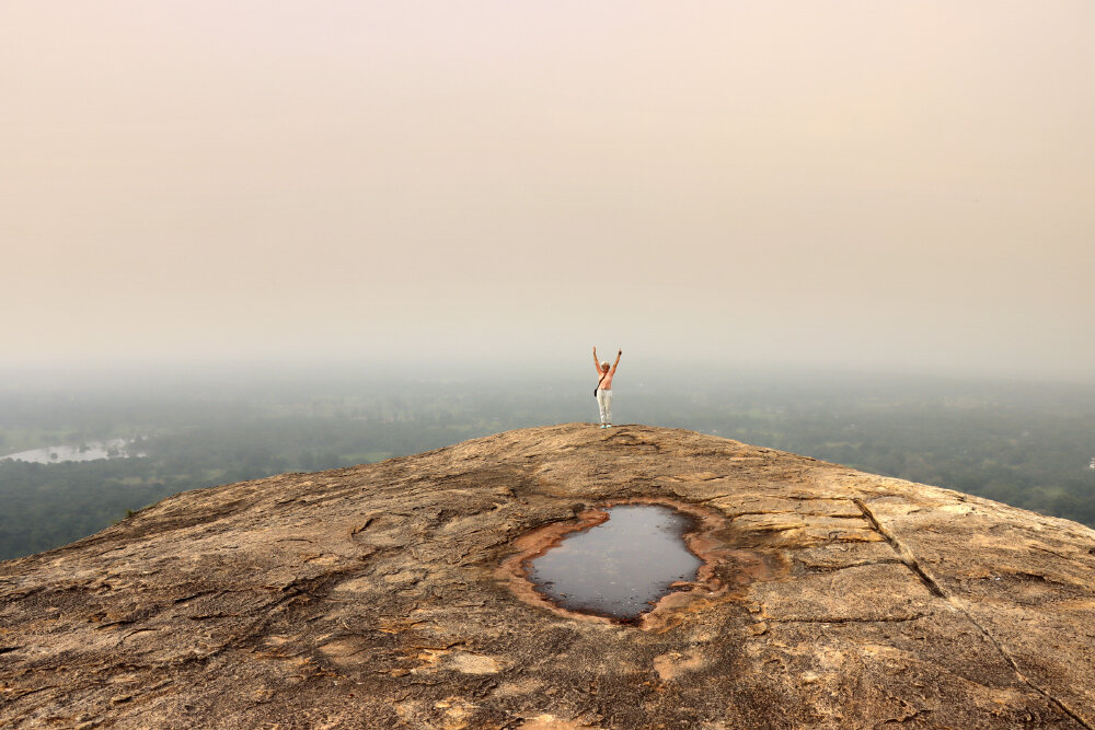 На вершине г. Пидурангала - Галина Ильясова На вершине г. Пидурангала - Галина Ильясова
