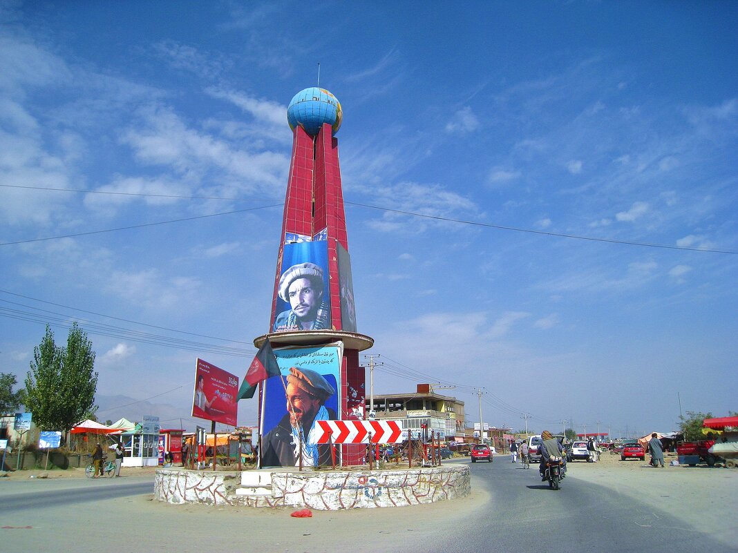 Монумент Независимости Афганистана. - unix (Илья Утропов) Монумент Независимости Афганистана. - unix (Илья Утропов)
