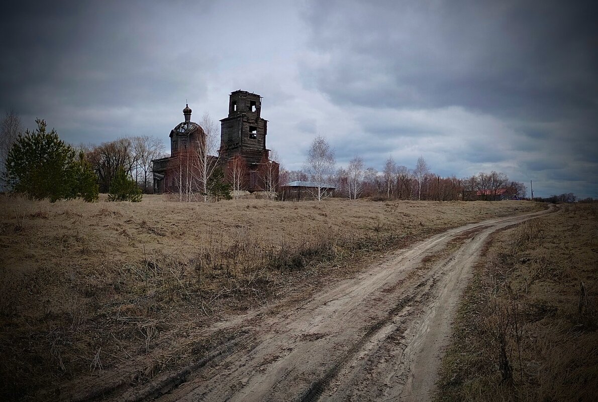 Церковь Троицы Живоначальной ,Михаила Архангела - Олег Денисов