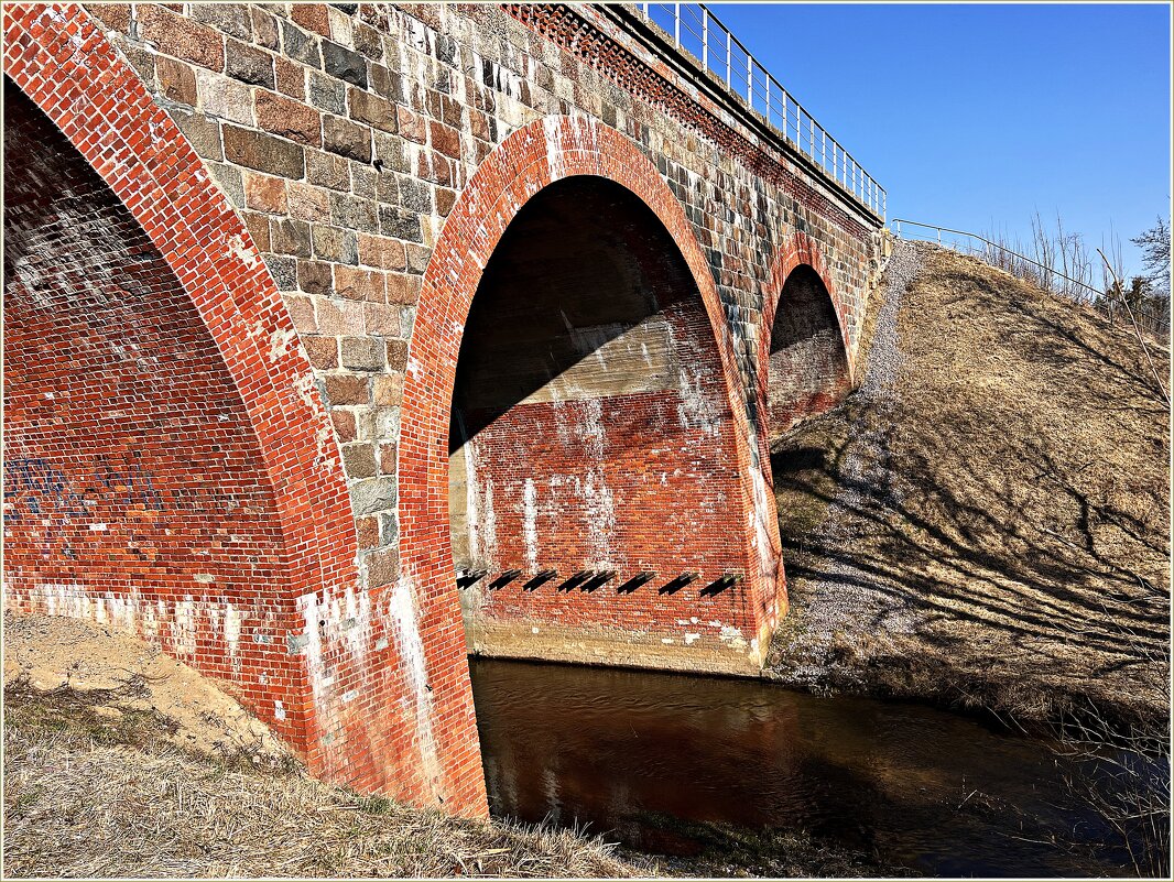 Фрагмент моста. - Валерия Комова