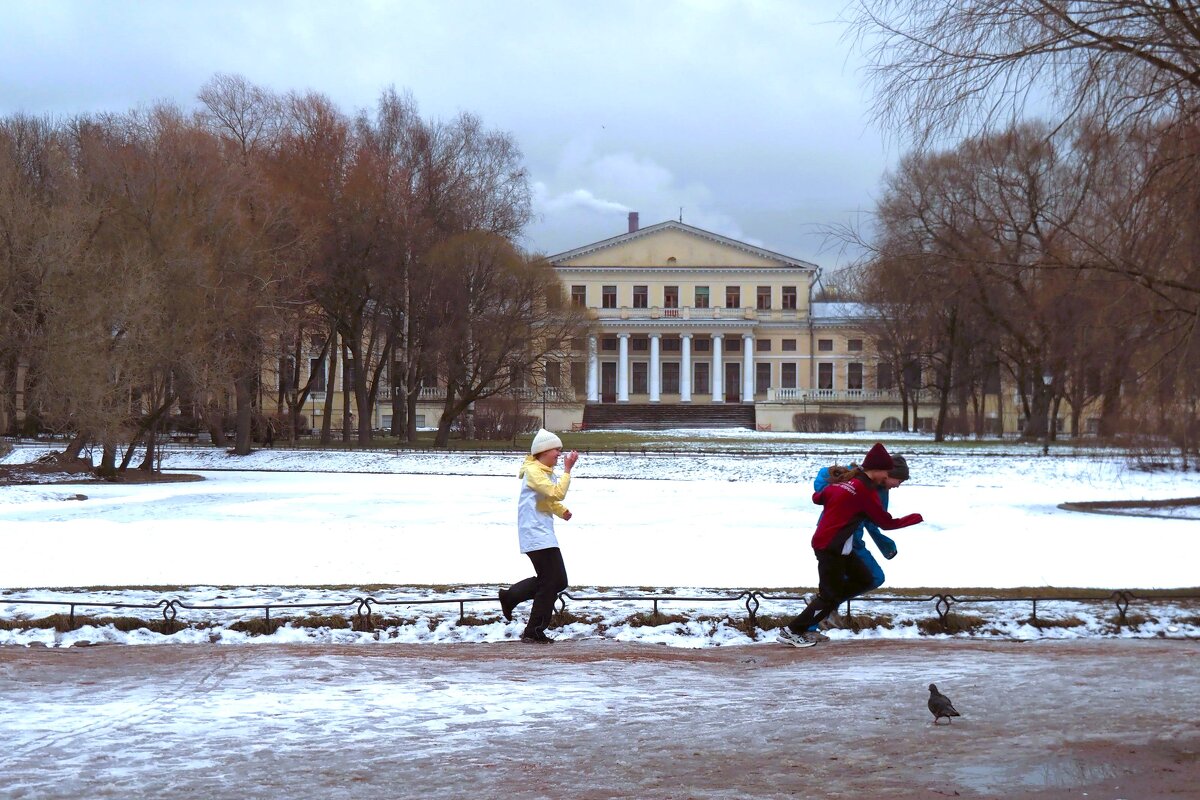 Пробежка в Юсуповском саду - Магомед . Пробежка в Юсуповском саду - Магомед .