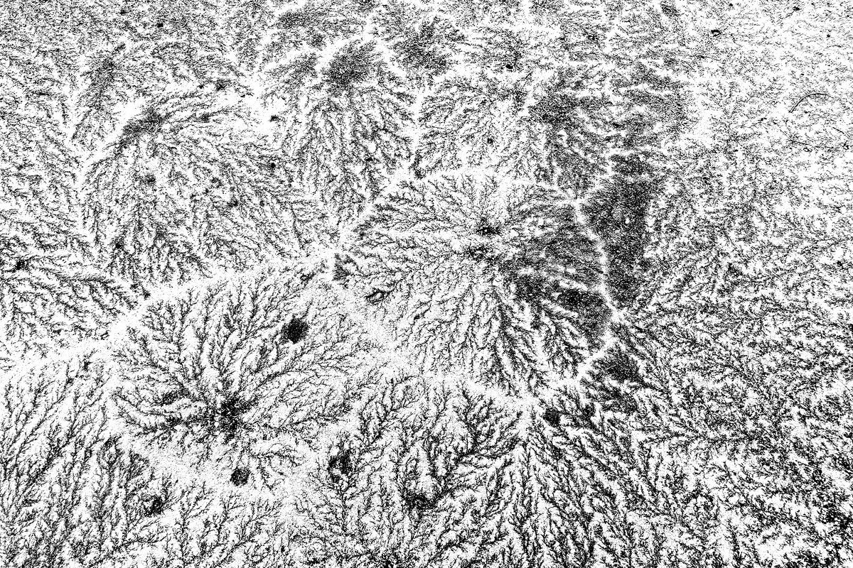 Узоры на асфальте - Валерий Иванович Узоры на асфальте - Валерий Иванович