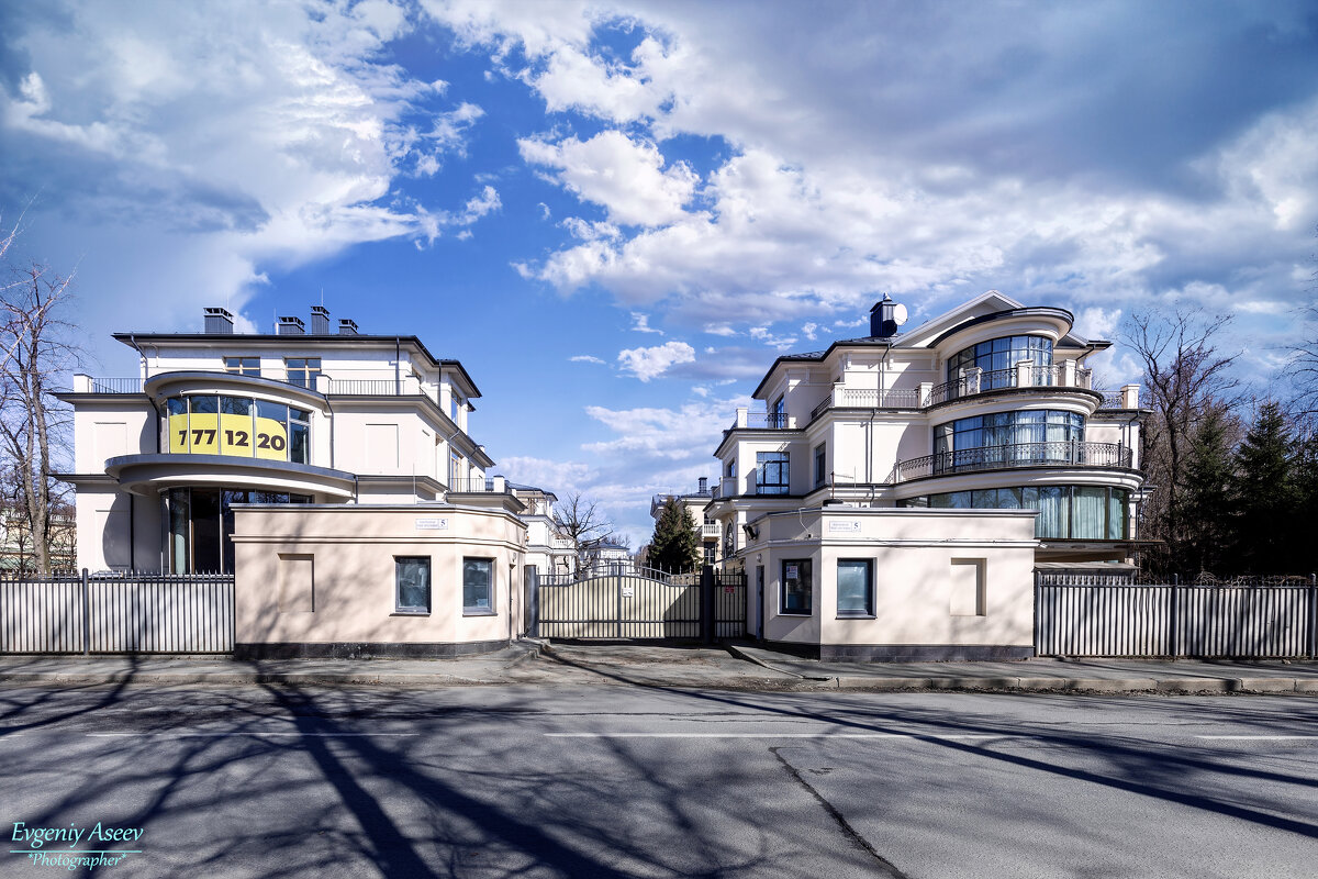 Новорусские новоделы Каменного острова - Евгений Новорусские новоделы Каменного острова - Евгений