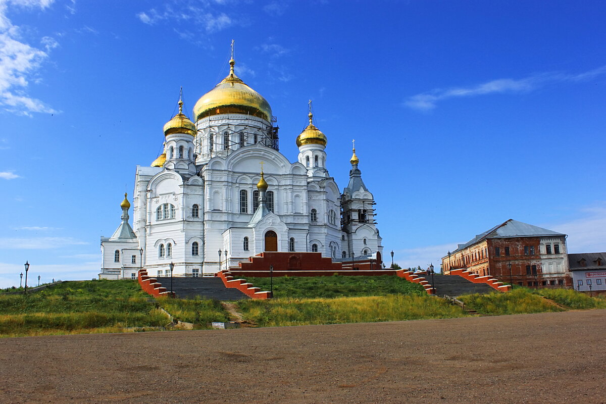 Белогорский монастырь - Александр Щеклеин Белогорский монастырь - Александр Щеклеин