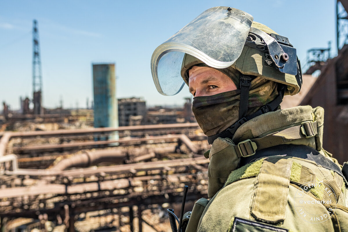 Перед работой ! Азовсталь. - Евгений Кель Перед работой ! Азовсталь. - Евгений Кель