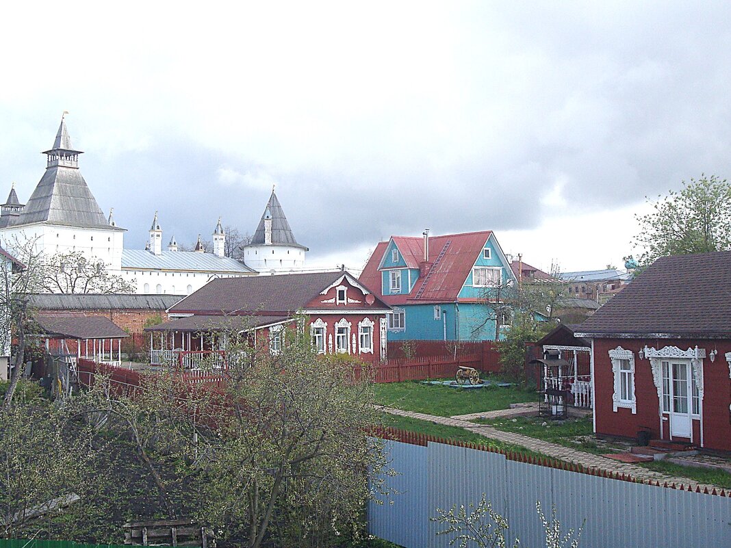 Пугалом на огороде и пушка может быть. Ростов Великий - svk *