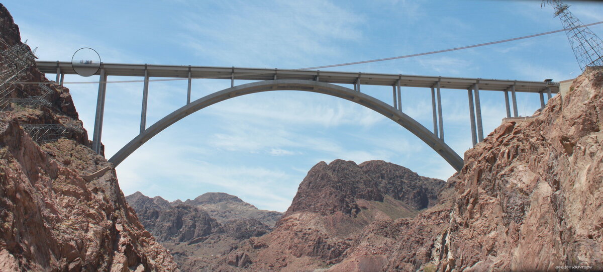 Мемориальный мост Майка О’Каллагана — Пэта Тиллмана - Sergey Krivtsov Мемориальный мост Майка О’Каллагана — Пэта Тиллмана - Sergey Krivtsov