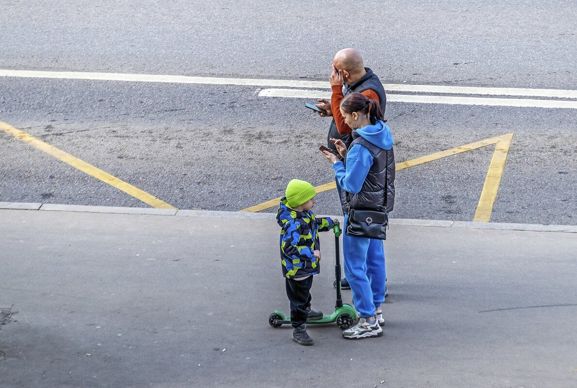 Вырасту, тоже себе куплю мобилу - Валерий Иванович Вырасту, тоже себе куплю мобилу - Валерий Иванович