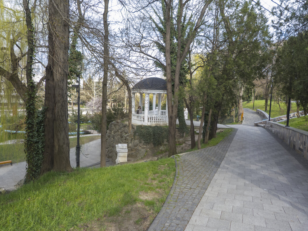 Весна в  Горсаду - Валентин Семчишин