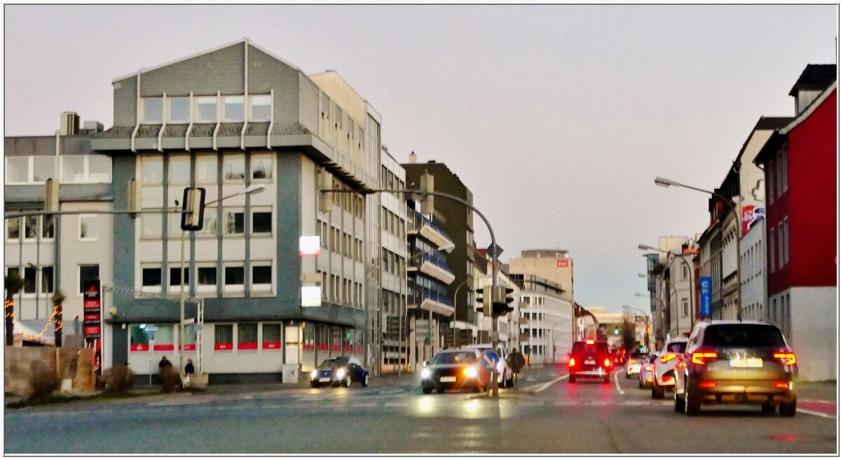 В ГОРОДЕ... - Elvira E. В ГОРОДЕ... - Elvira E.