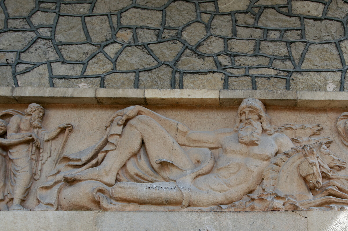 Ессентуки. Лепнина в грязелечебнице имени Семашко - Gen Ессентуки. Лепнина в грязелечебнице имени Семашко - Gen