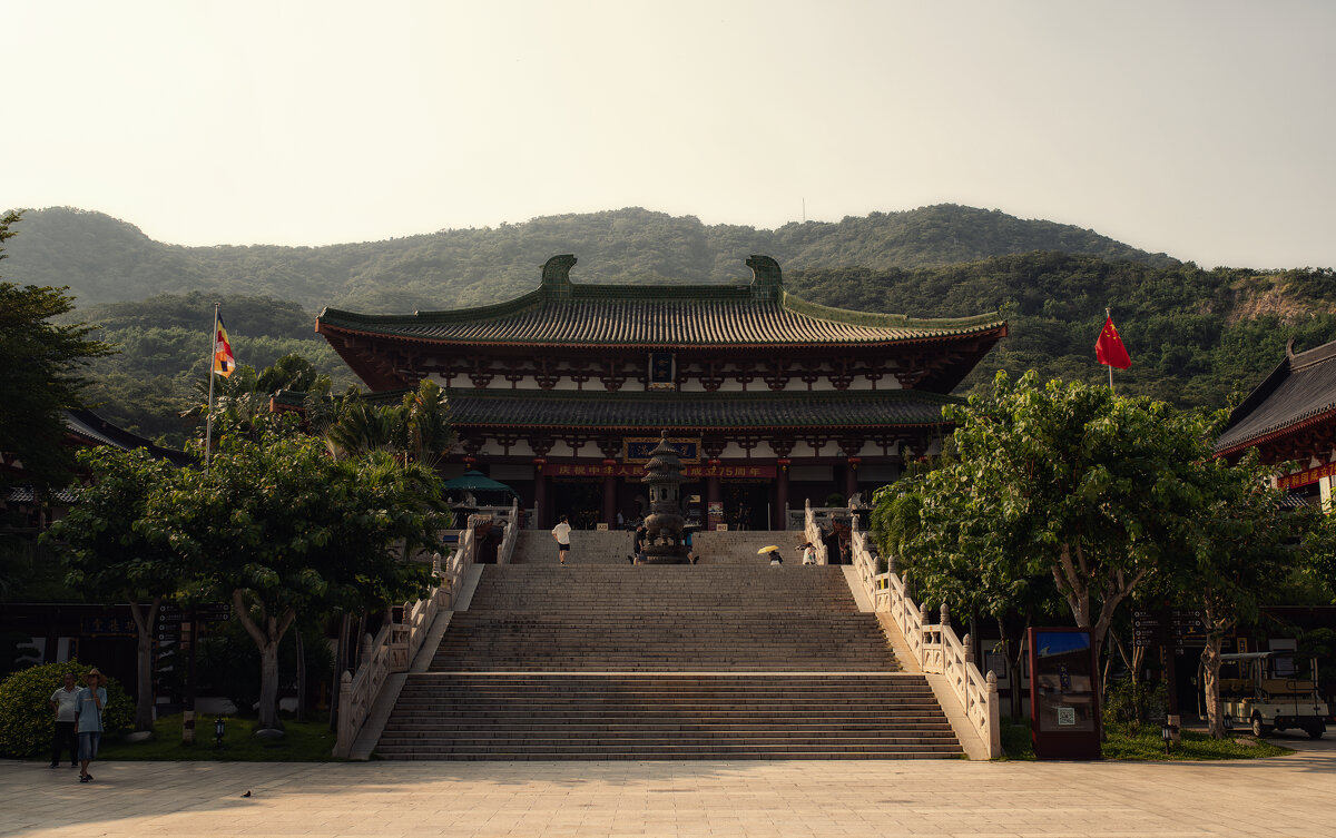 Храм - Лилия .