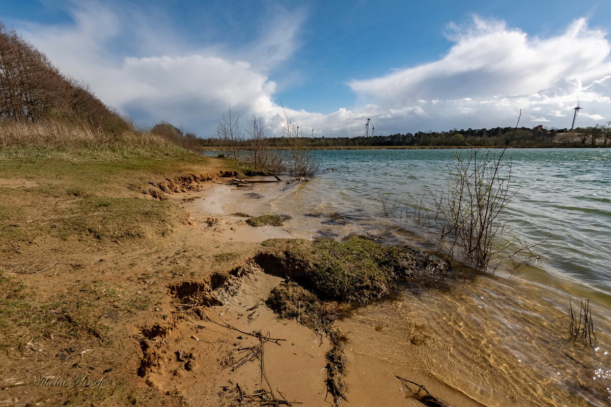 У старого песчаного карьера... - Николай Гирш У старого песчаного карьера... - Николай Гирш