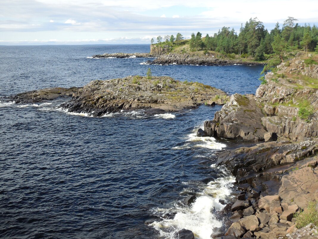 Ладожское озеро.Скалистый берег - Надежда 