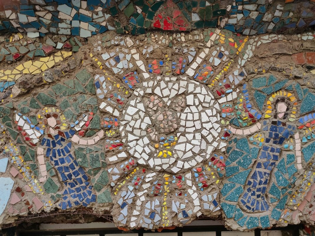 Мозаичный дворик Санкт Петербурга - Ирэн Мозаичный дворик Санкт Петербурга - Ирэн