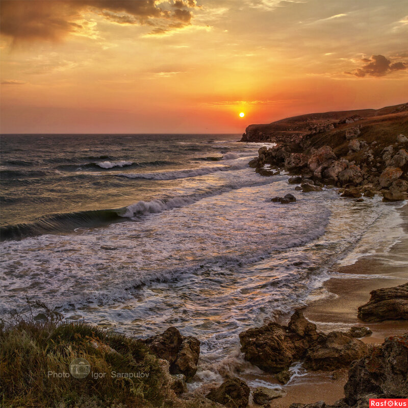 Утро в Змеиной бухте - Игорь Сарапулов Утро в Змеиной бухте - Игорь Сарапулов