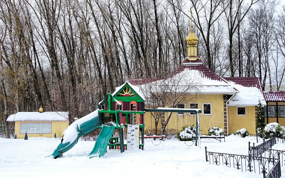 В городе зима после тёплого марта. - Милешкин Владимир Алексеевич 