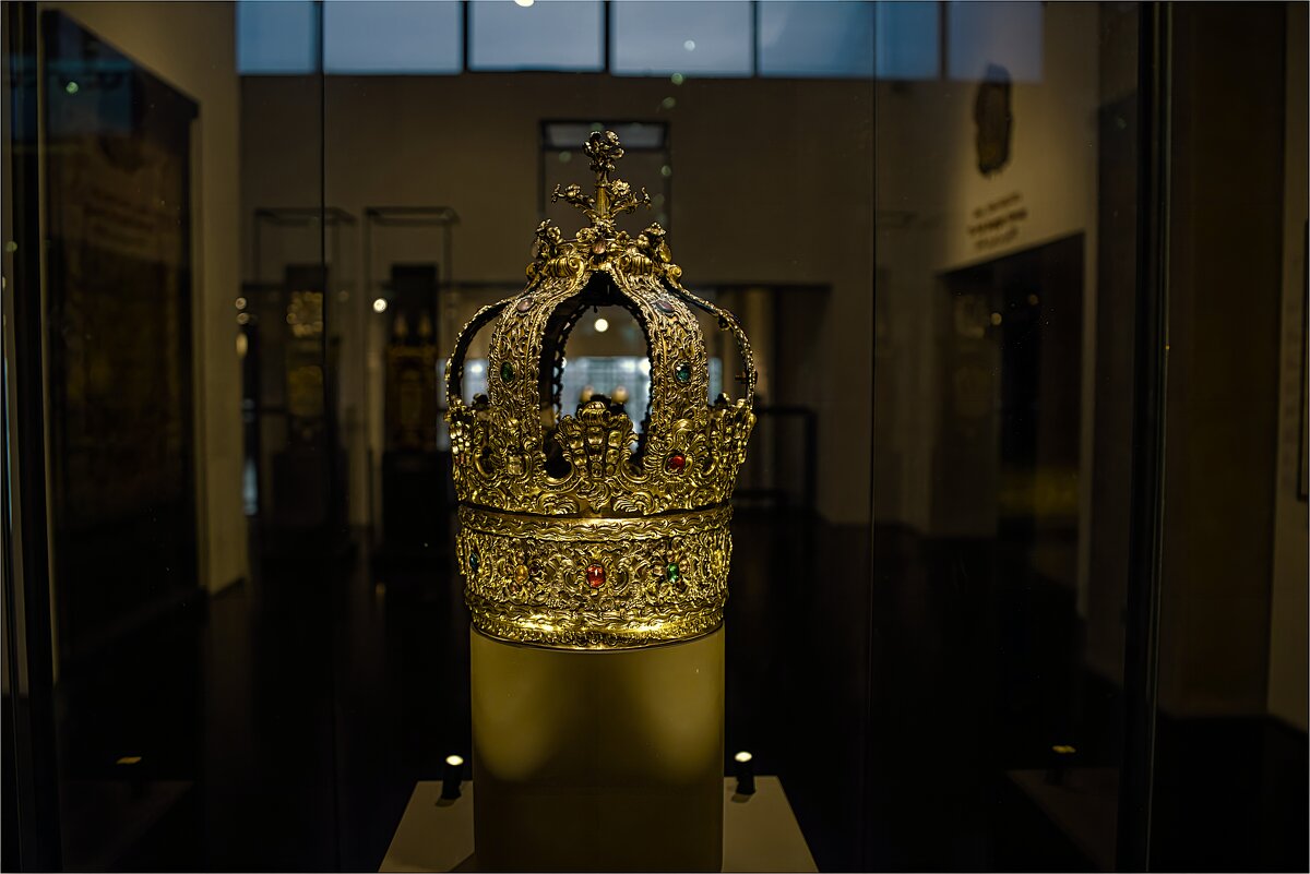 Израиль  *музей / корона - ujgcvbif 