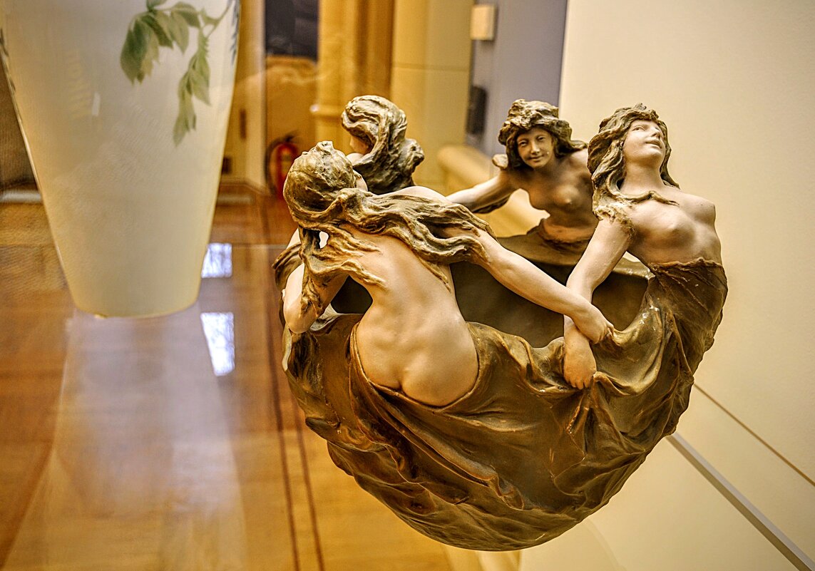 Хоровод,,,) - Анатолий Колосов