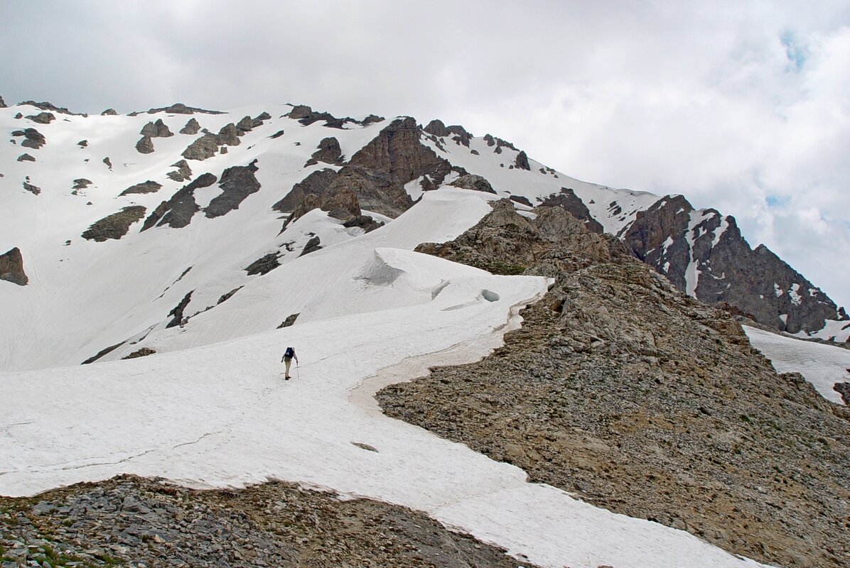 ПРОГУЛКА НА БОЛЬШОЙ ЧИМГАН - 2, Витя прёт. - Виктор Осипчук ПРОГУЛКА НА БОЛЬШОЙ ЧИМГАН - 2, Витя прёт. - Виктор Осипчук
