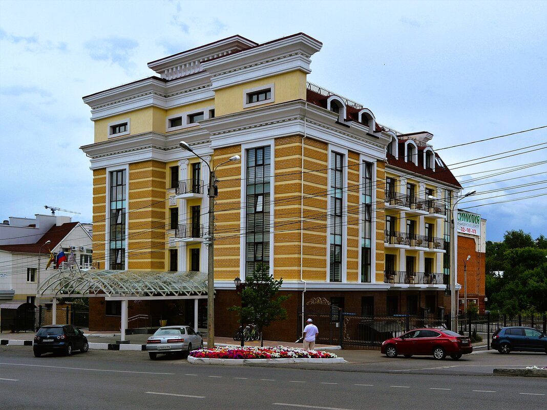 Чебоксары. Премиум отель "Волга". - Пётр Чернега Чебоксары. Премиум отель "Волга". - Пётр Чернега