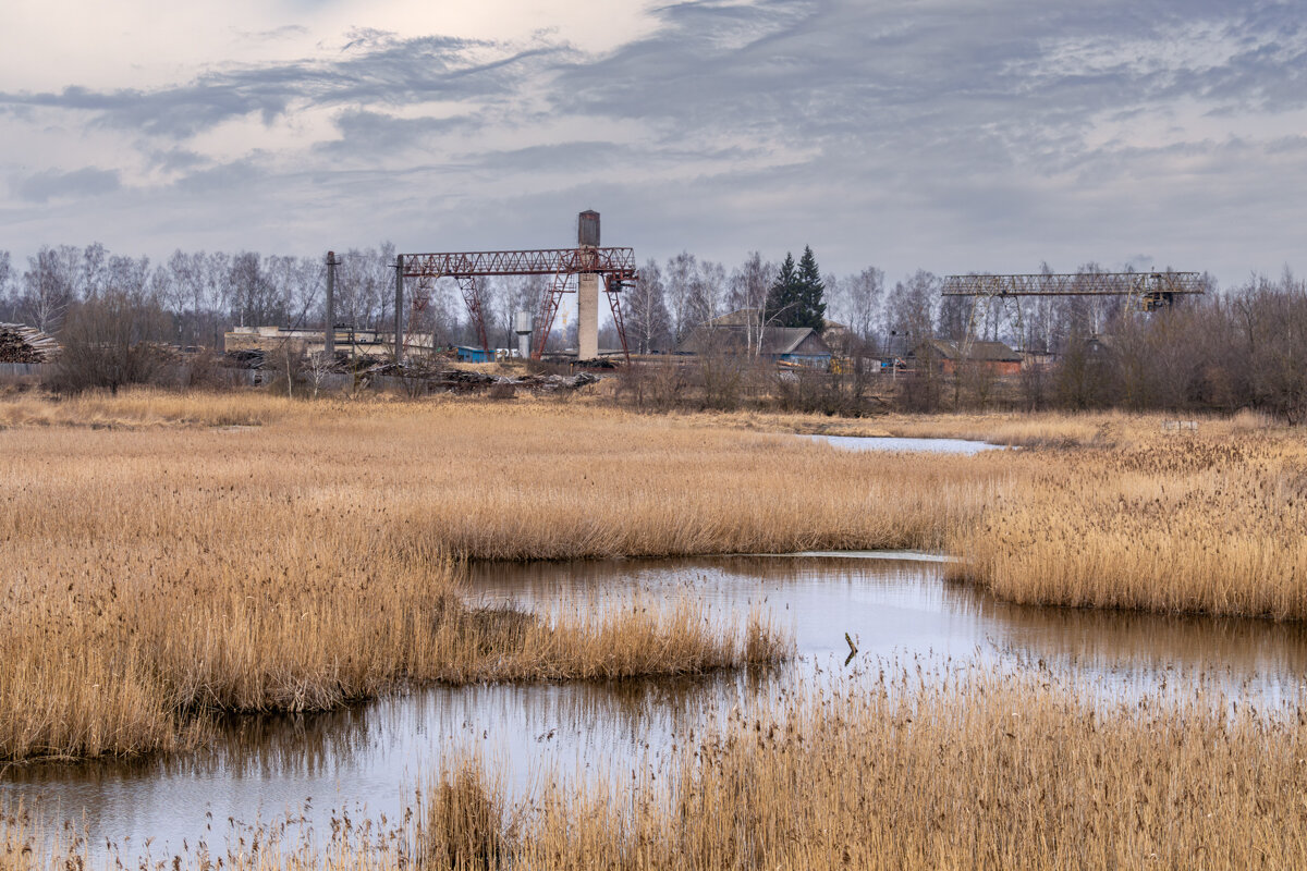 На городских окраинах. - Игорь Сикорский