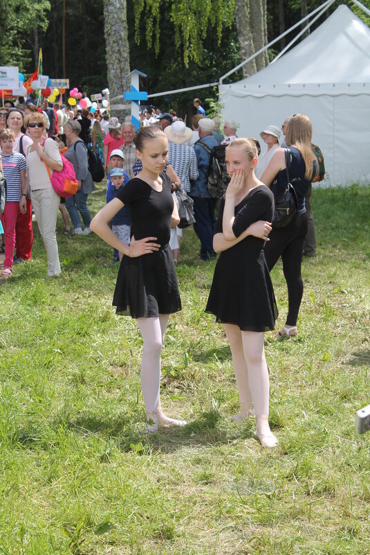 В ожидании выхода на сцену - Олег Зоркий