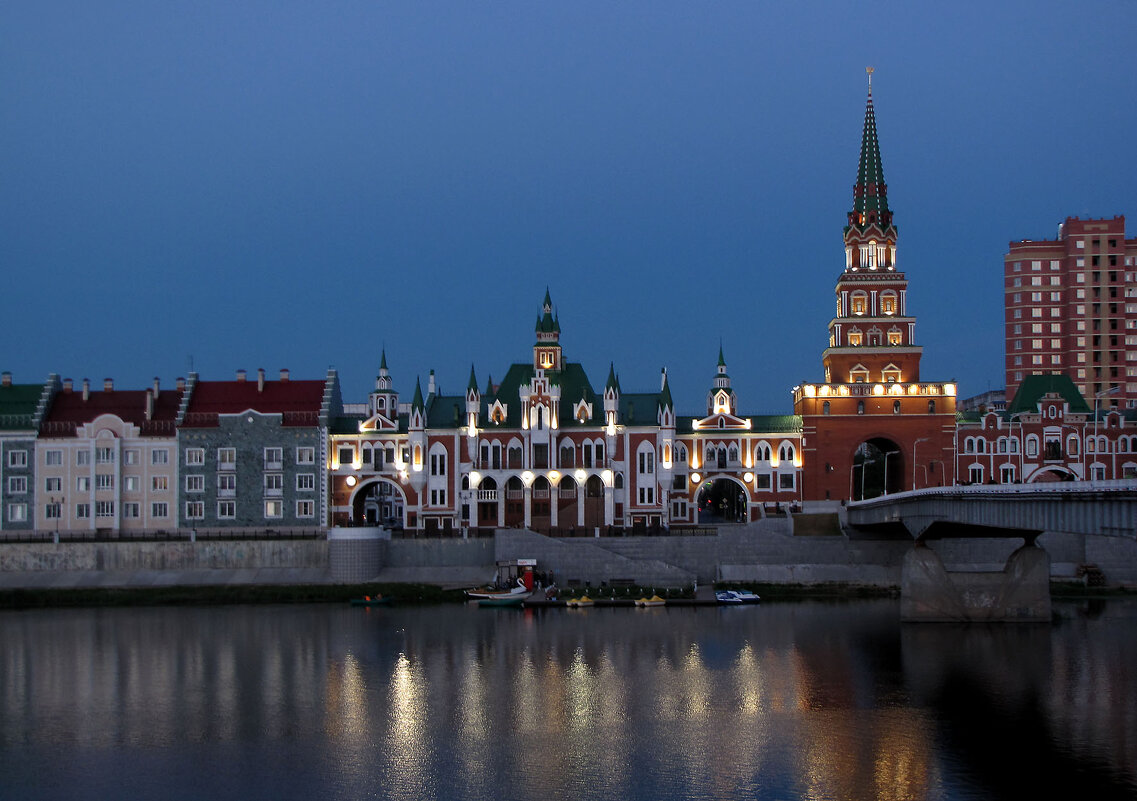 Набережная Брюгге вечером - Александр Ильчевский 