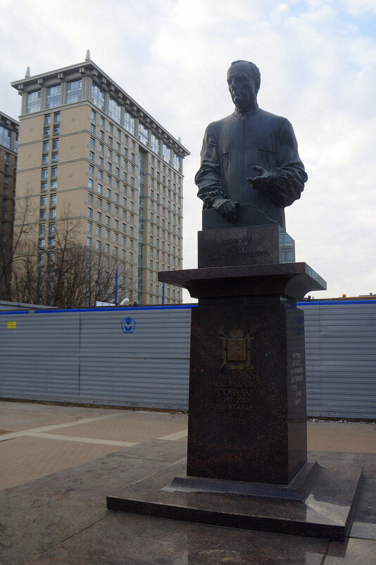 Первому мэру Санкт-Петербурга, возвратившему имя городу - zavitok *