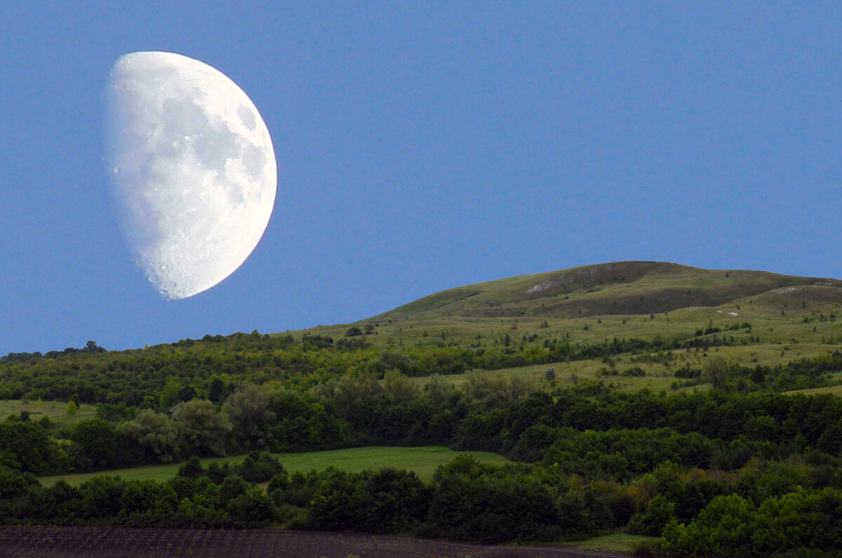 Лунный пейзаж - Сергей М 