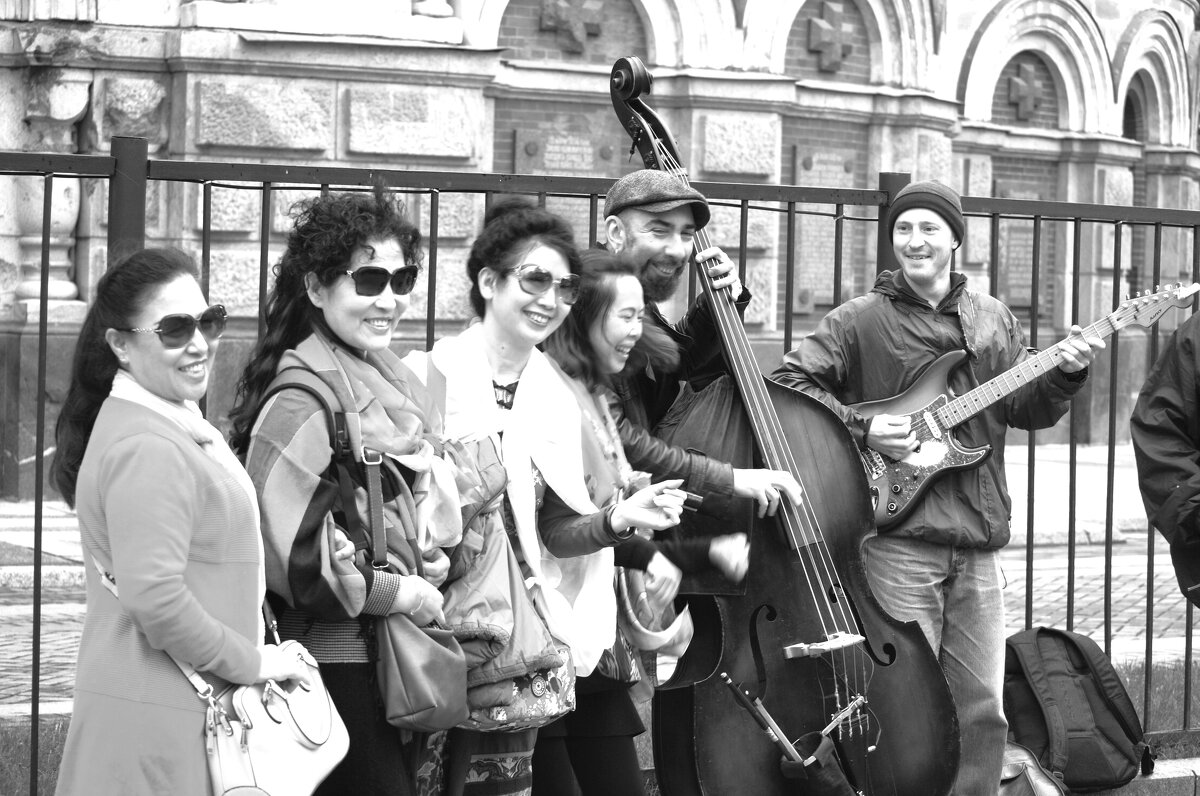 *** - Виктор Никитенко