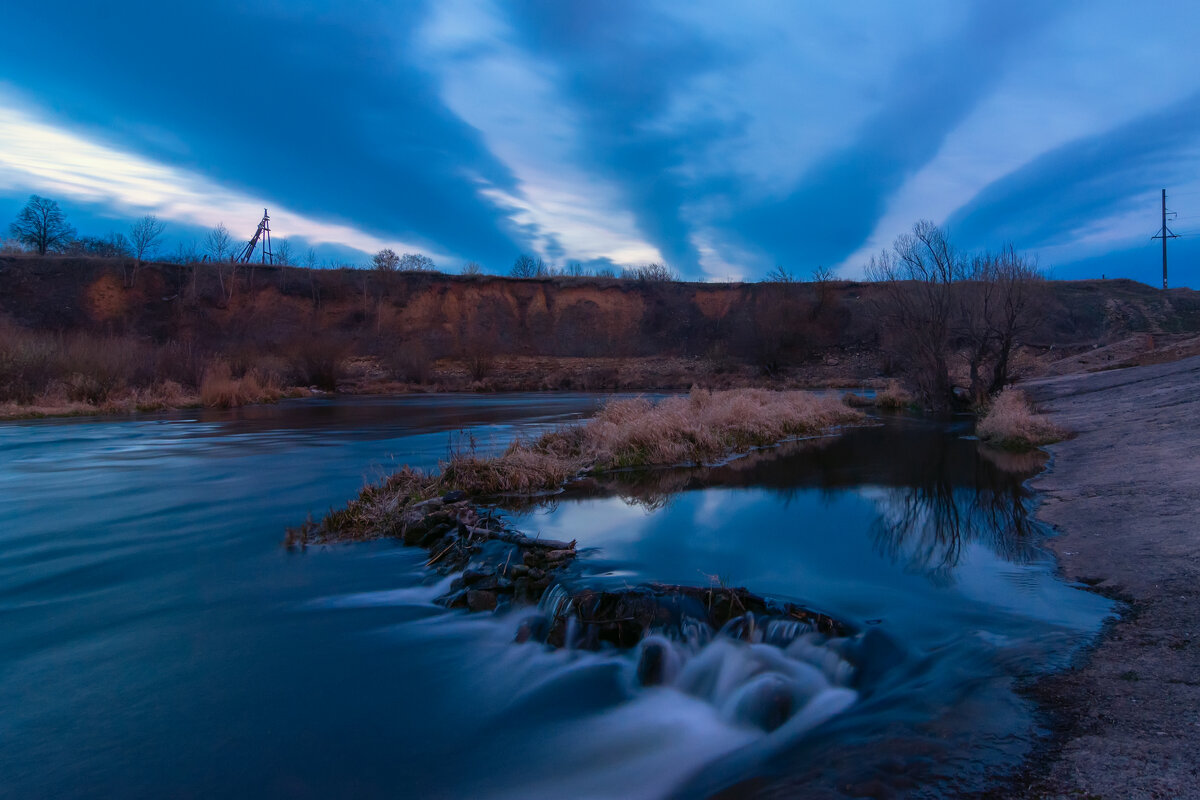 стемнело - Виталий Емельянов стемнело - Виталий Емельянов