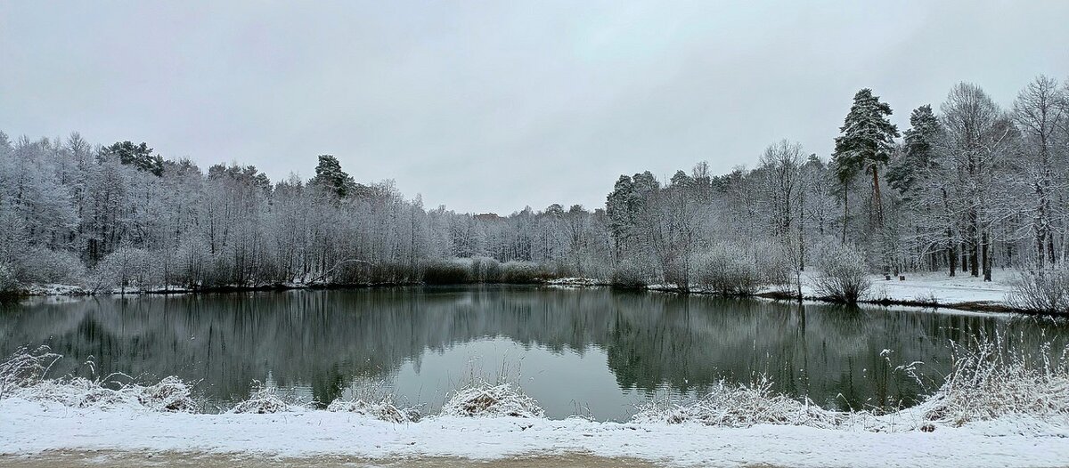 Снег в апреле. - Михаил Столяров
