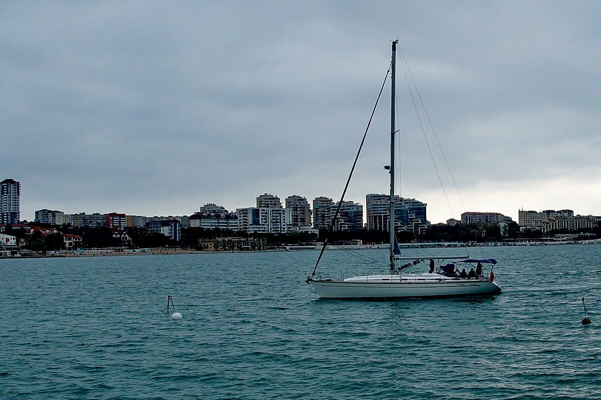 На Чёрном море... - Николай Саржанов