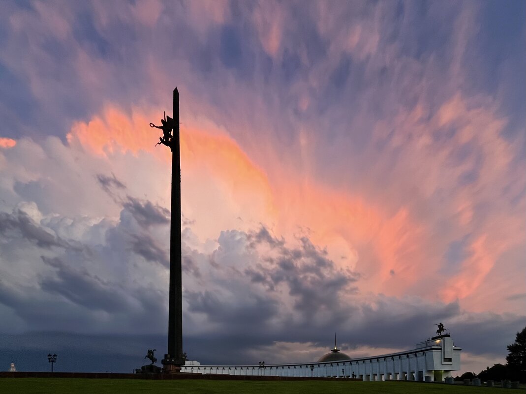 Перед гразой - Александр Конов Перед гразой - Александр Конов