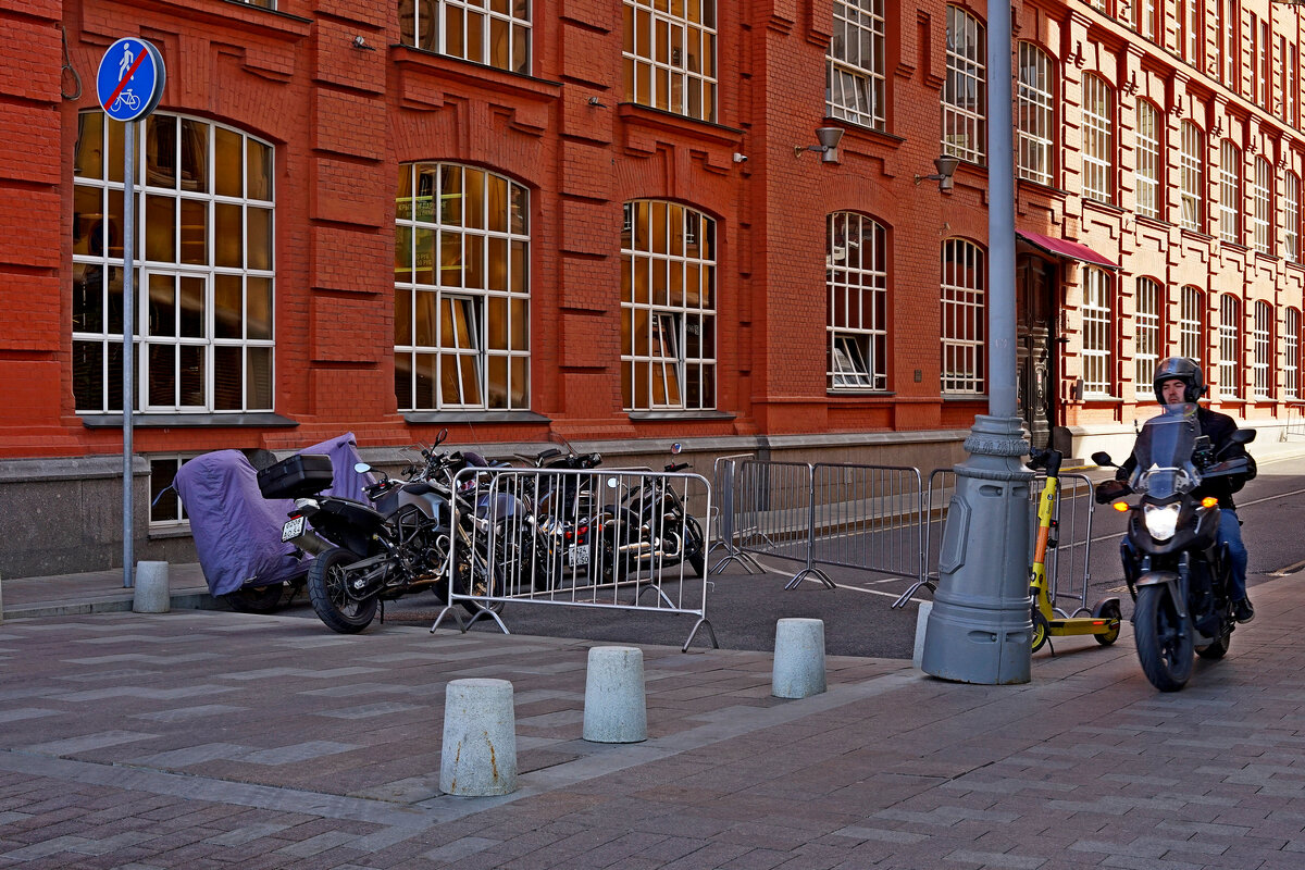 Голутвинская мануфактура - Игорь Белоногов Голутвинская мануфактура - Игорь Белоногов