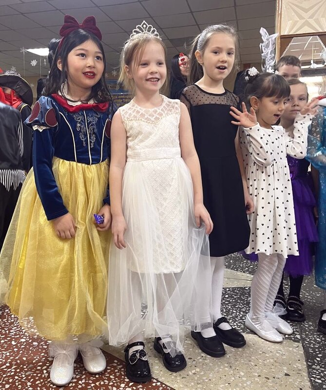 Школьный бал - Андрей Хлопонин Школьный бал - Андрей Хлопонин