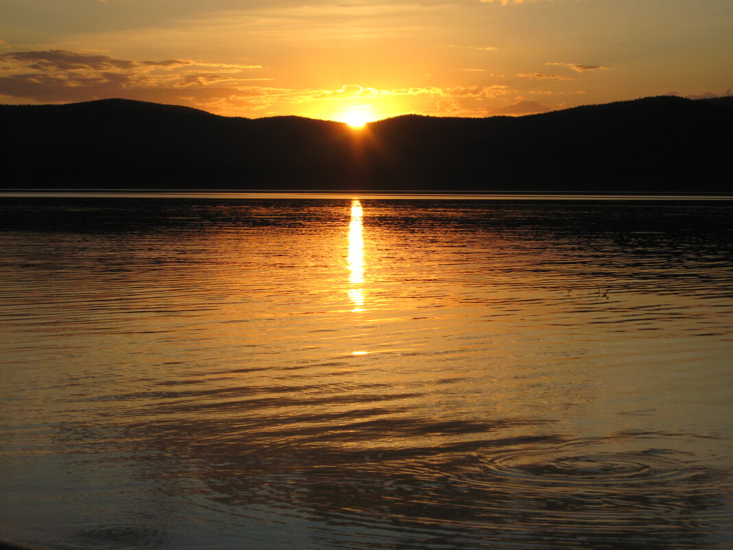 Золотистый закат - Дмитрий Петров Золотистый закат - Дмитрий Петров